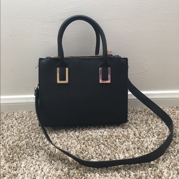 Medium Black and Gold Purse