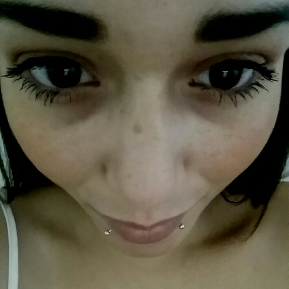 Meet your Posher, Nadine