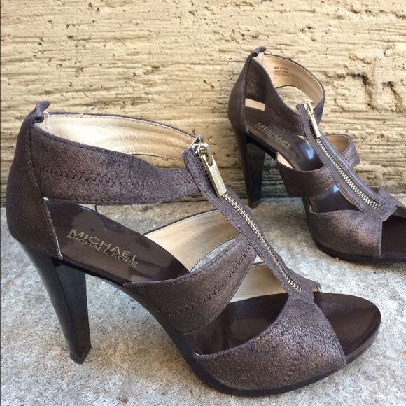 MICHAEL Michael Kors bronze zip-front heel - Picture 3 of 3
