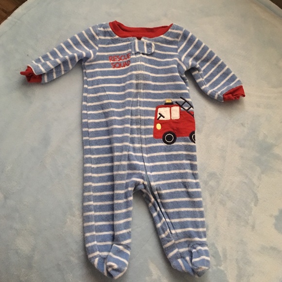 Baby pajamas fire truck decal - Picture 1 of 4