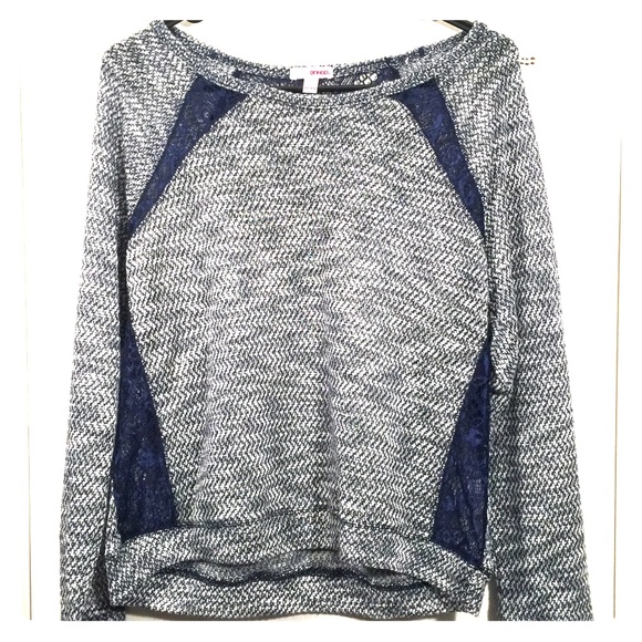 Bongo long sleeved top...