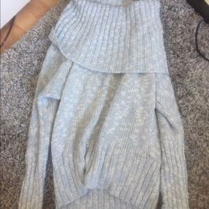 Blue and White speckled sweater