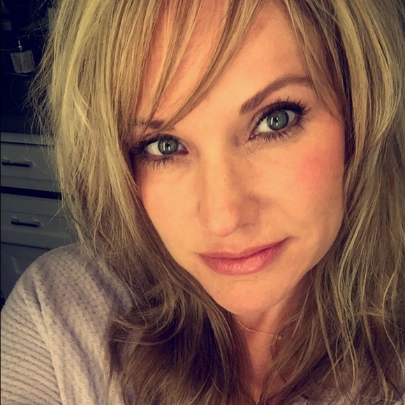 Meet your Posher, Kristy - Picture 1 of 1