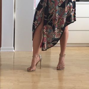 Multi colored skirt w slit