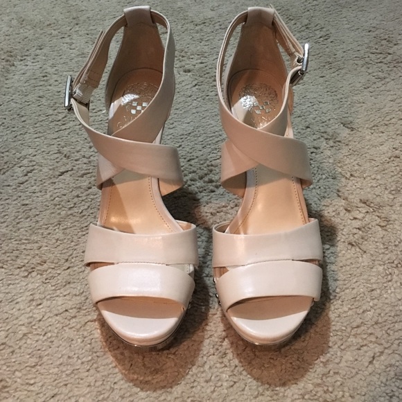 Cream/silver Vince Camuto Wedges