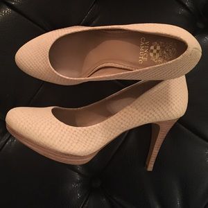 Vince Camuto Tan Snakeprint stiletto heels as 10m