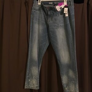 Mid rise jagging crop jeans