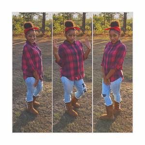 Meet your Posher, Sabreya