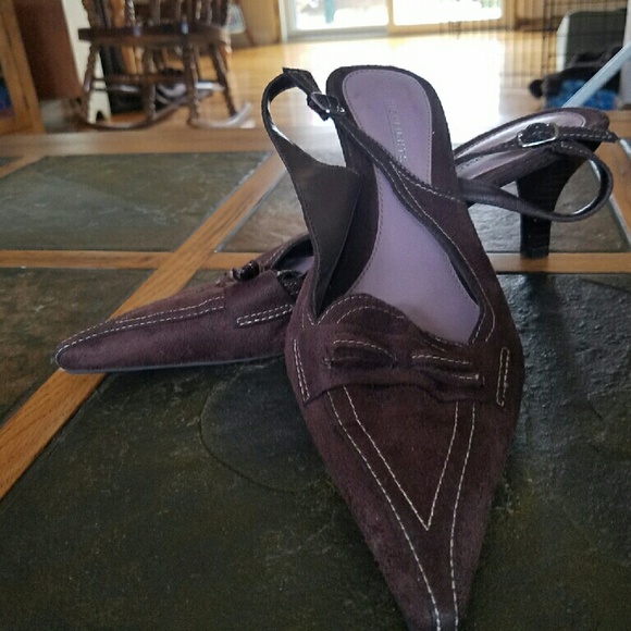Suede kitten heels