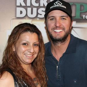 Meet your Posher, Desiree