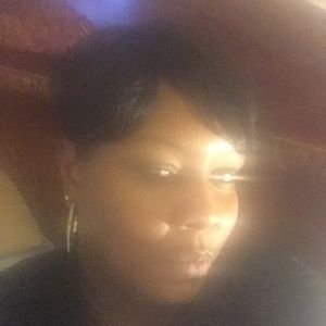 Meet your Posher, Atonya