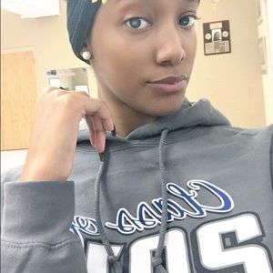 Meet your Posher, Justine