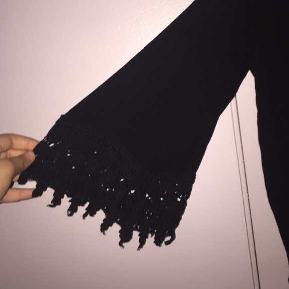 Gorgeous Black Top - Picture 4 of 5