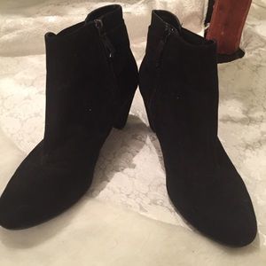 Black Wedge Sam & Libby Faux Suede Booties sz 10