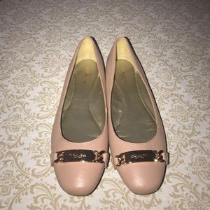 Coach nude 🌹gold flats