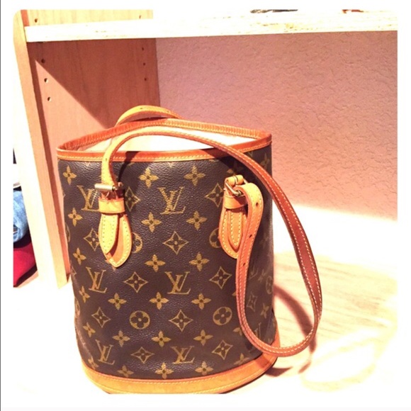 Louis Vuitton Monogram Bucket PM