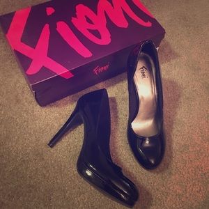 Fioni Patent Leather Pumps