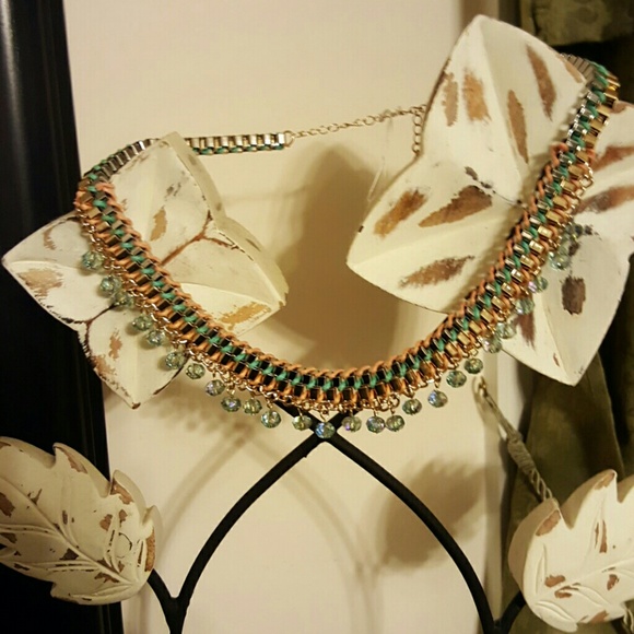 unknown  Jewelry - Unique and pretty necklace