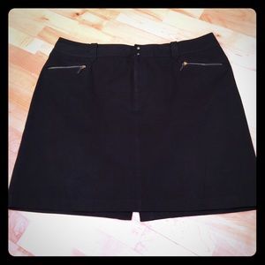 Ralph Lauren Black Skirt / Zipper Pockets Plus