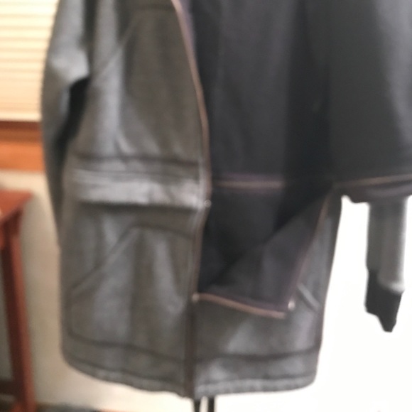 Lululemon Jacket - Picture 2 of 4