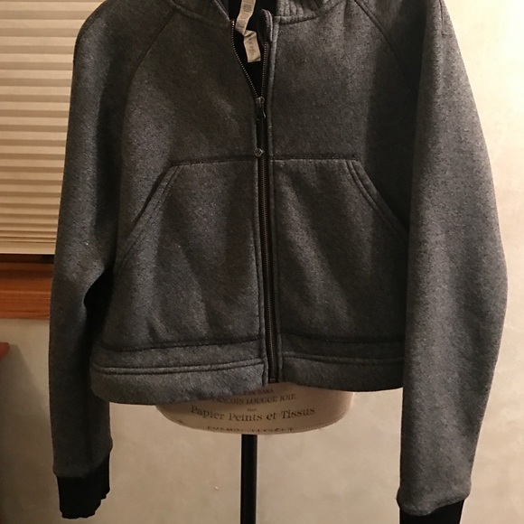 Lululemon Jacket - Picture 3 of 4