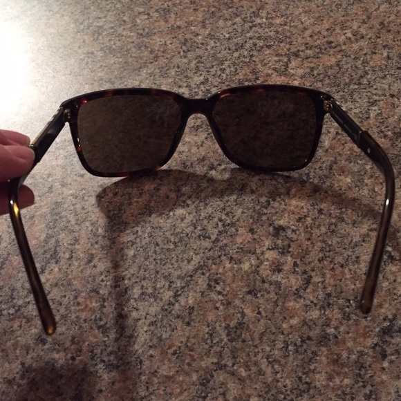 Authentic Burberry sunglasses - Picture 2 of 7