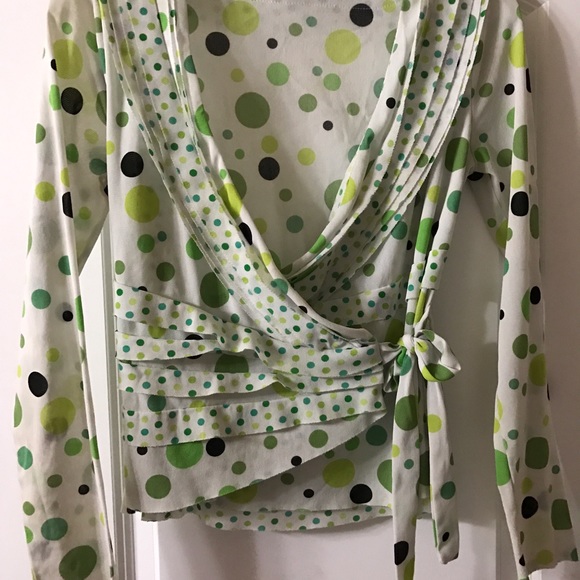 Day trip wrap top