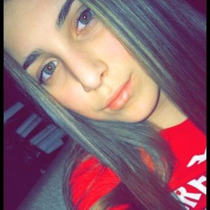 Meet your Posher, Amaria