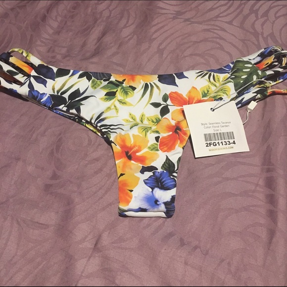 Midori bikinis floral garden seamless tavarua L