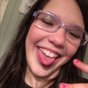 Meet your Posher, Lillian