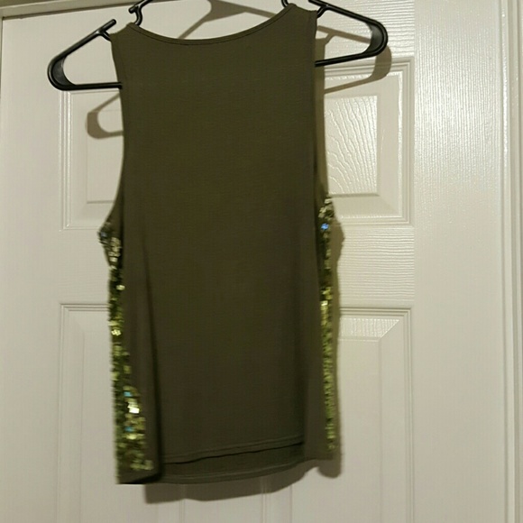 Tank top - Picture 3 of 4