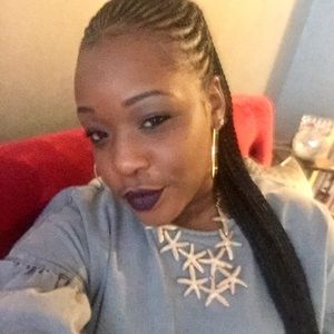 Meet your Posher, Sacha