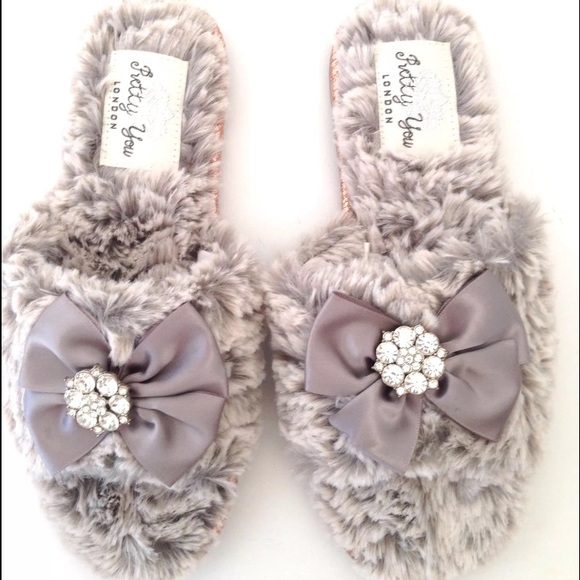 Pretty You London Elegant Womens Slippers Size 8-9