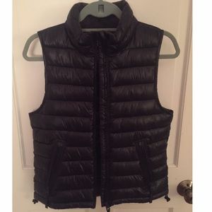 AE Lightweight Puffer Vest