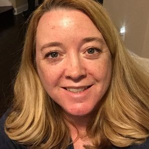 Meet your Posher, Dina