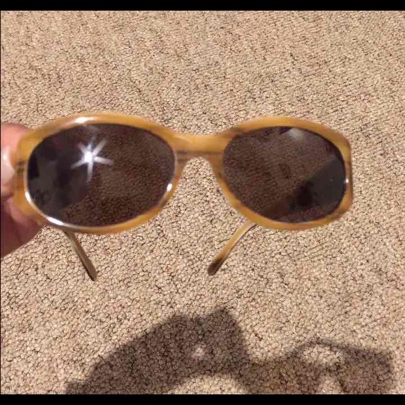 Guess sunglasses - Picture 1 of 2