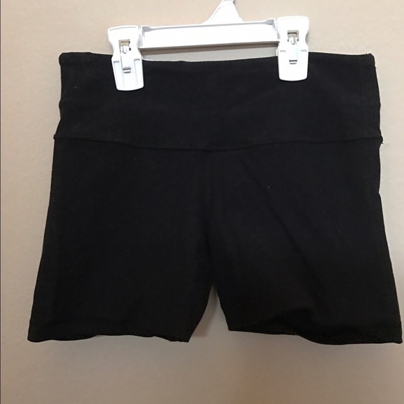 Lululemon Wunder Short