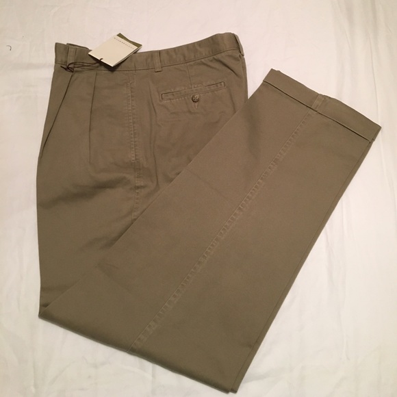 Cutter & Buck double Pleated front khaki pants