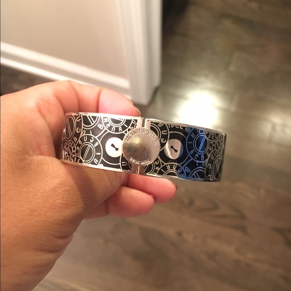 Authentic Henri Bendel Bangle bracelet