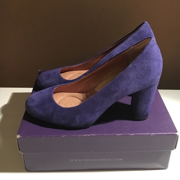 clarks blue pumps