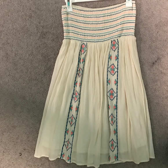 Cute strapless dress