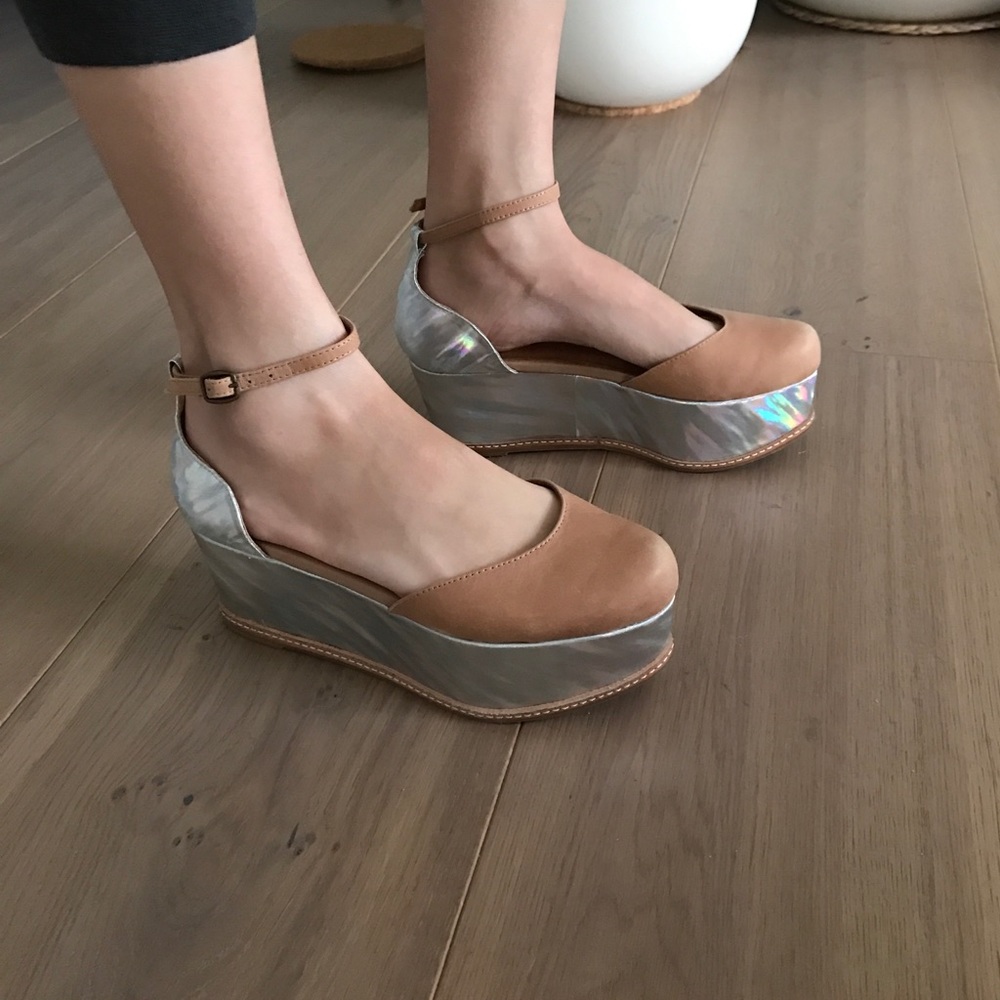 Jeffery Campbell Suebee platform nude hologram