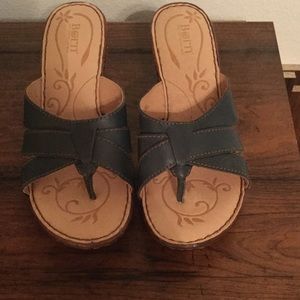 Born sandal wedges