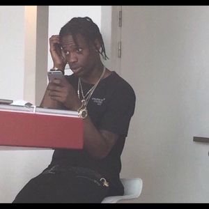 Selling my old clothes! HMU