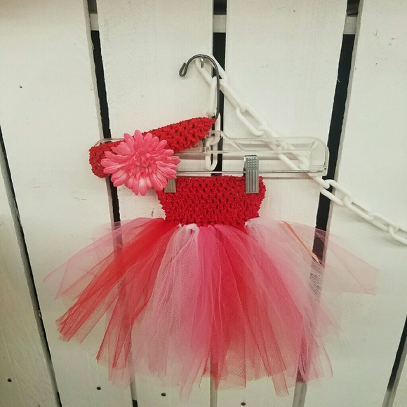 Tutus - Picture 1 of 1