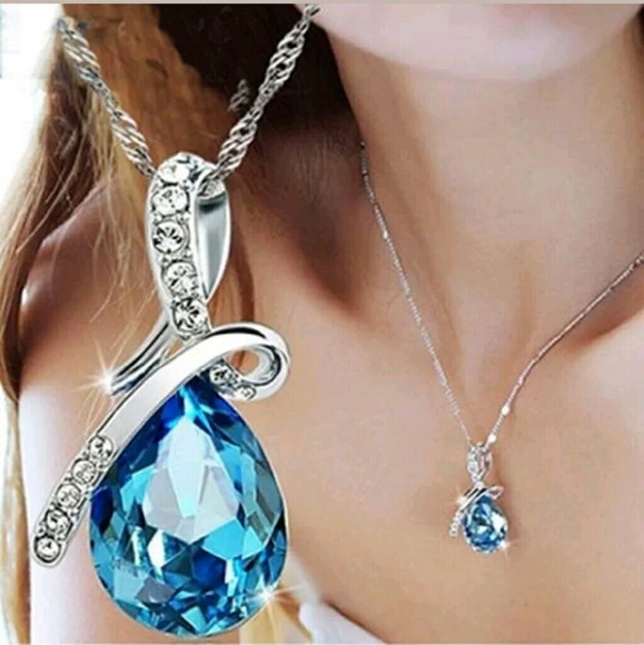 ⭐Beautiful Blue Ice Eternal Love Necklace