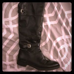 Black leather boot, size 8.5 Enzo Angiolini
