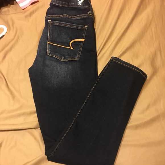 American eagle dark jeans