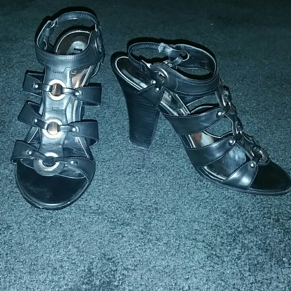 Nicole Miller black heel - Picture 1 of 1