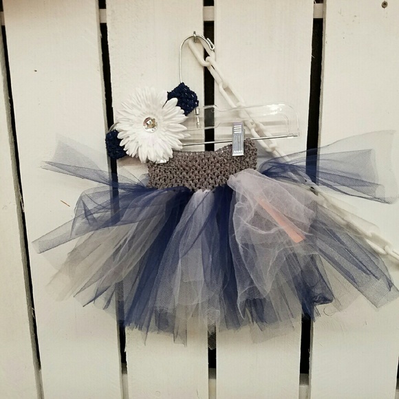 Tutus - Picture 1 of 1